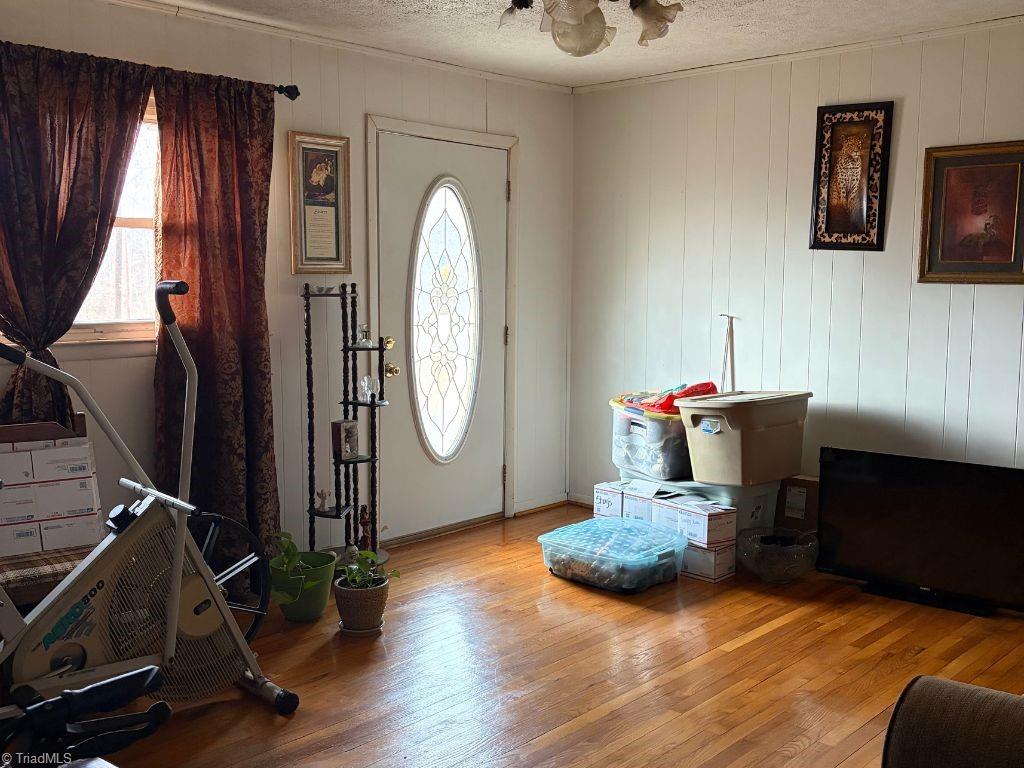 property viewer photo 2