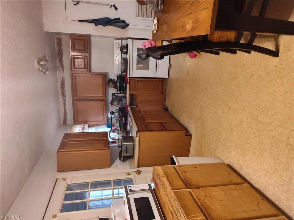 property viewer photo 3