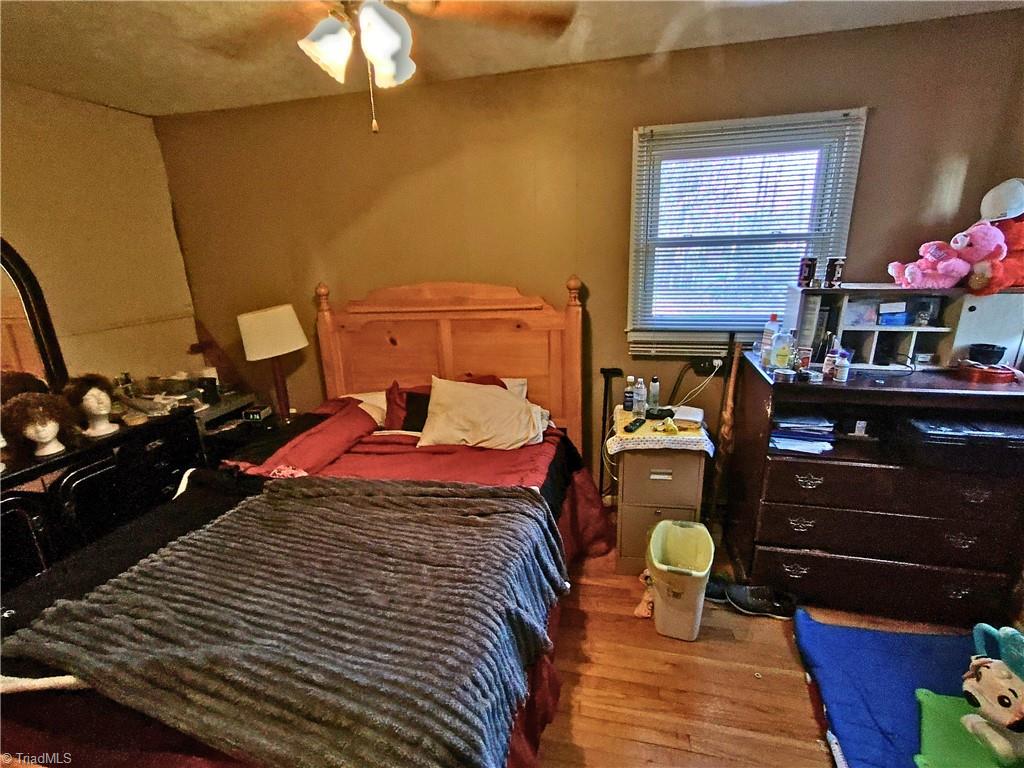 property viewer photo 4