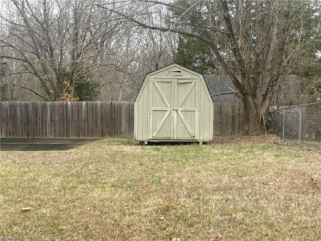 property viewer photo 18