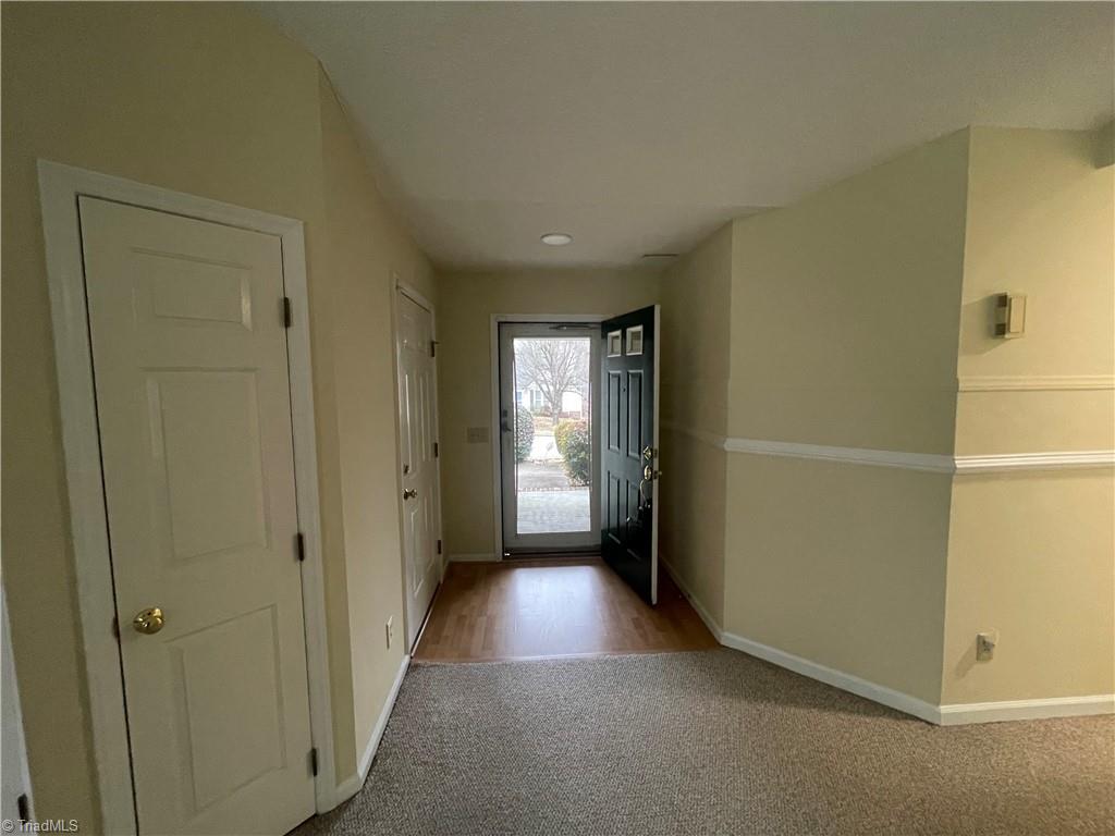 property viewer photo 4