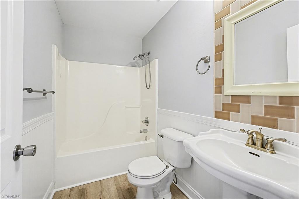 property viewer photo 11