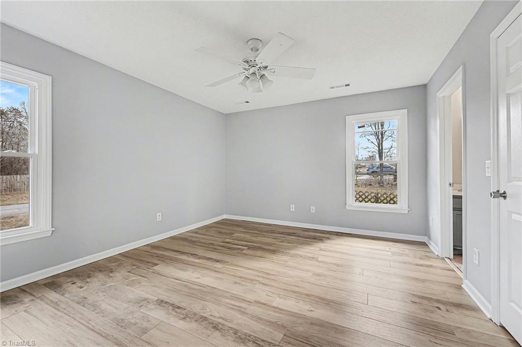 property viewer photo 13