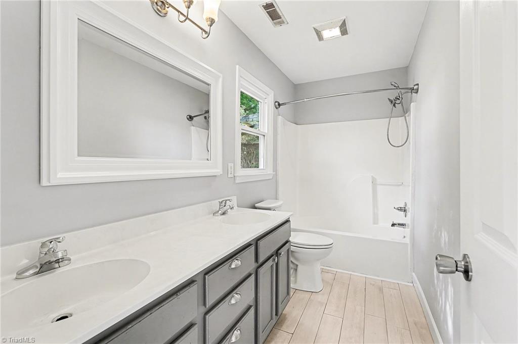 property viewer photo 15
