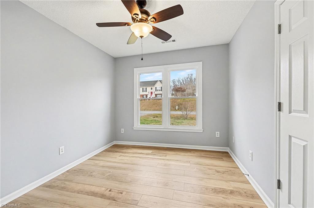 property viewer photo 17