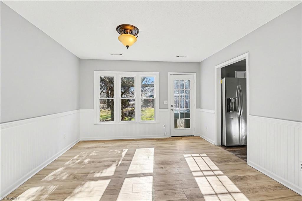 property viewer photo 2