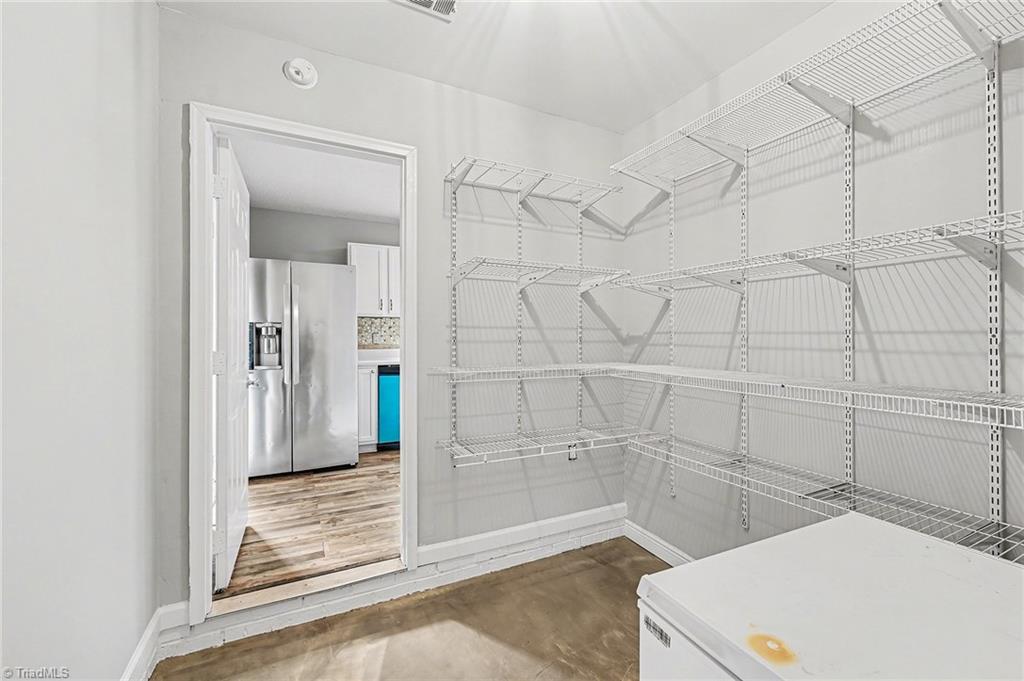 property viewer photo 7