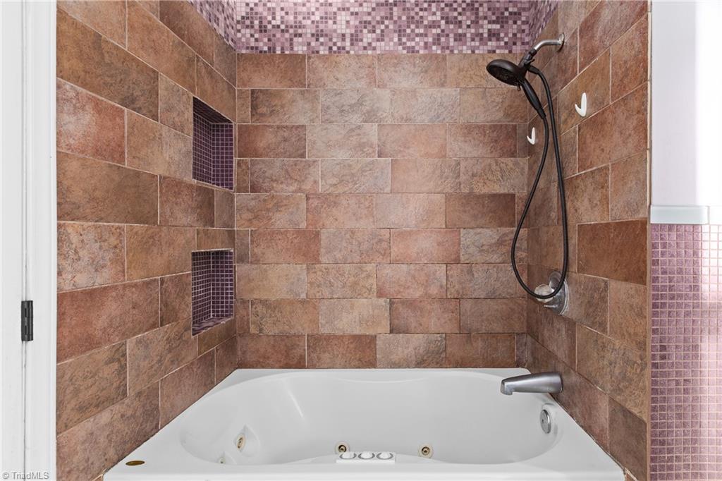 property viewer photo 12