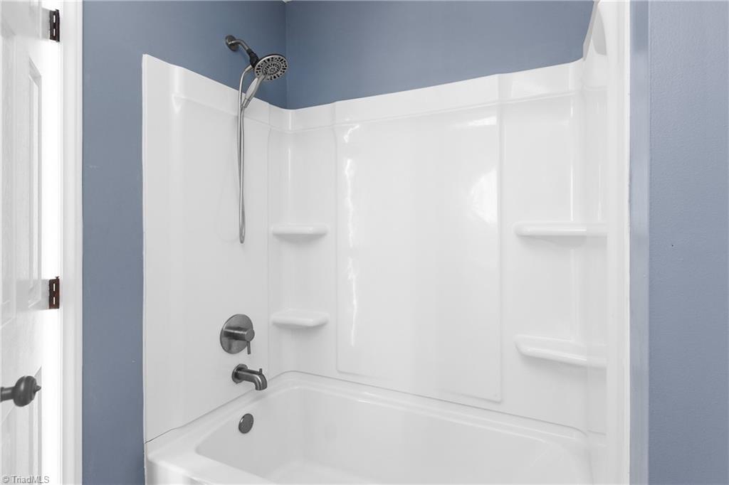 property viewer photo 17