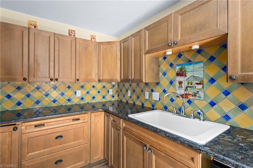 property viewer photo 8