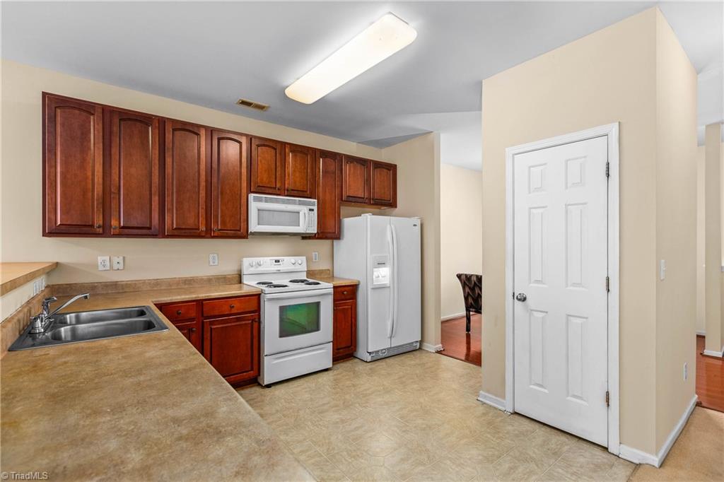 property viewer photo 2