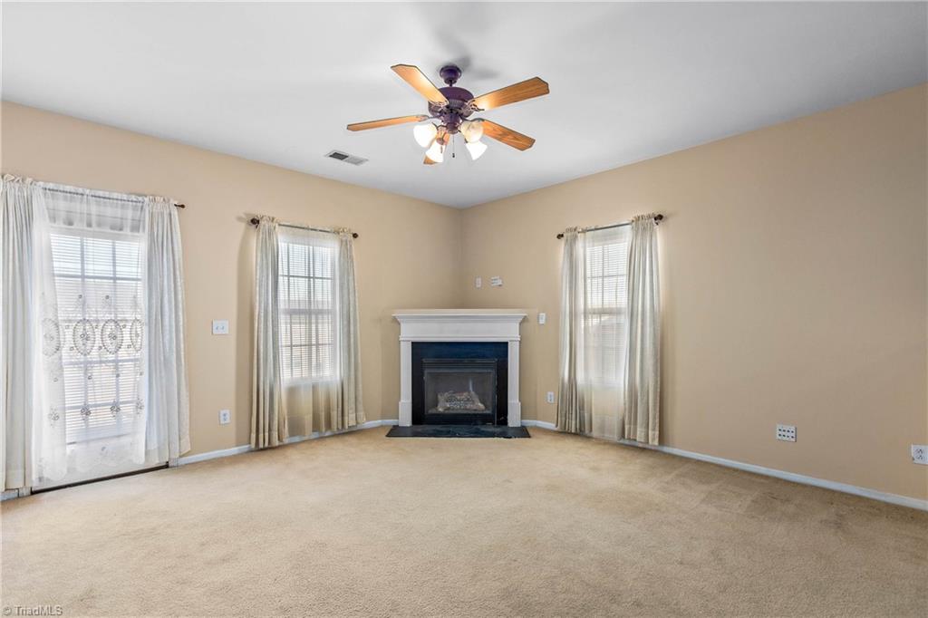 property viewer photo 3