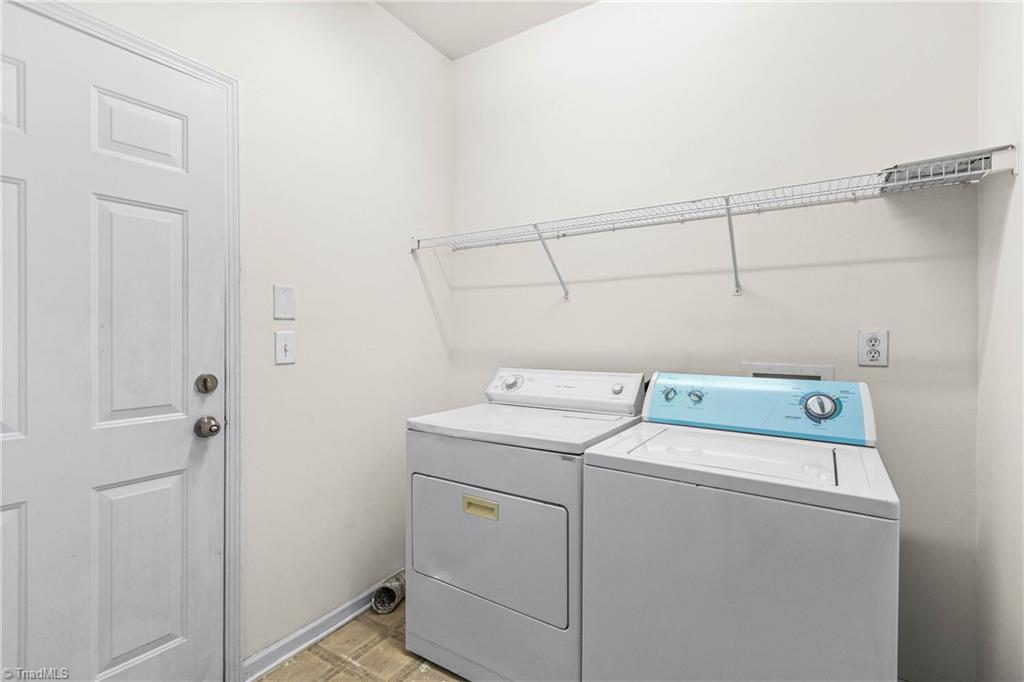 property viewer photo 7