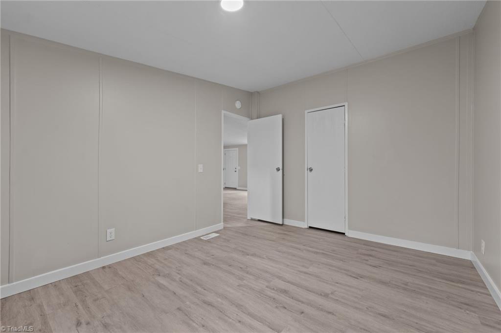 property viewer photo 21