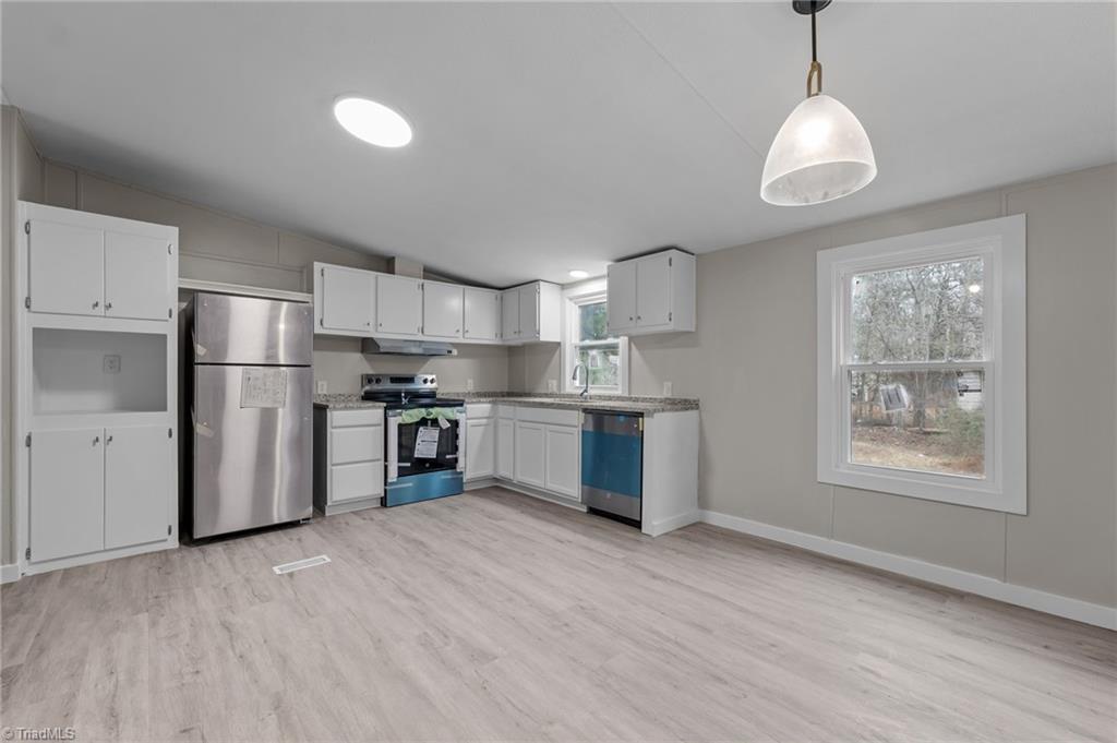 property viewer photo 3