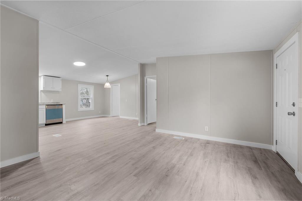 property viewer photo 8