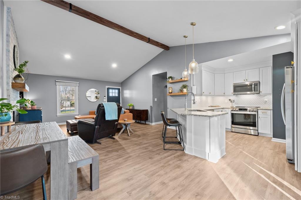 property viewer photo 10