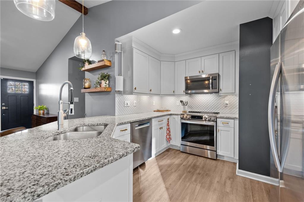 property viewer photo 11