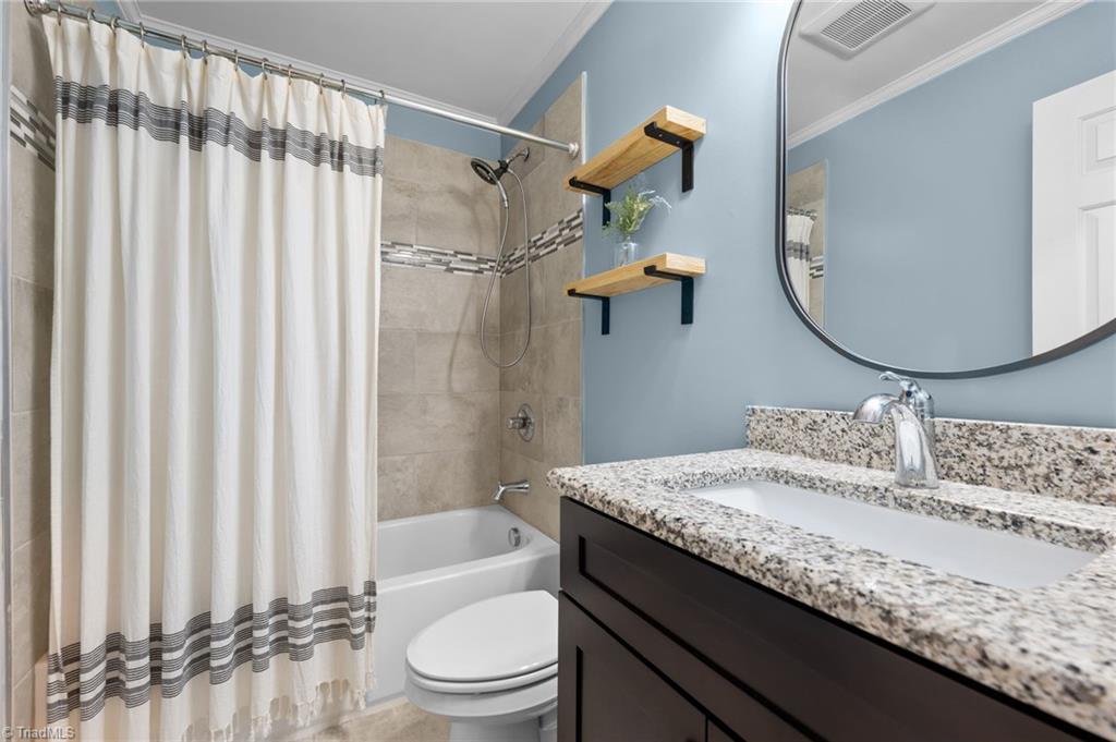 property viewer photo 16