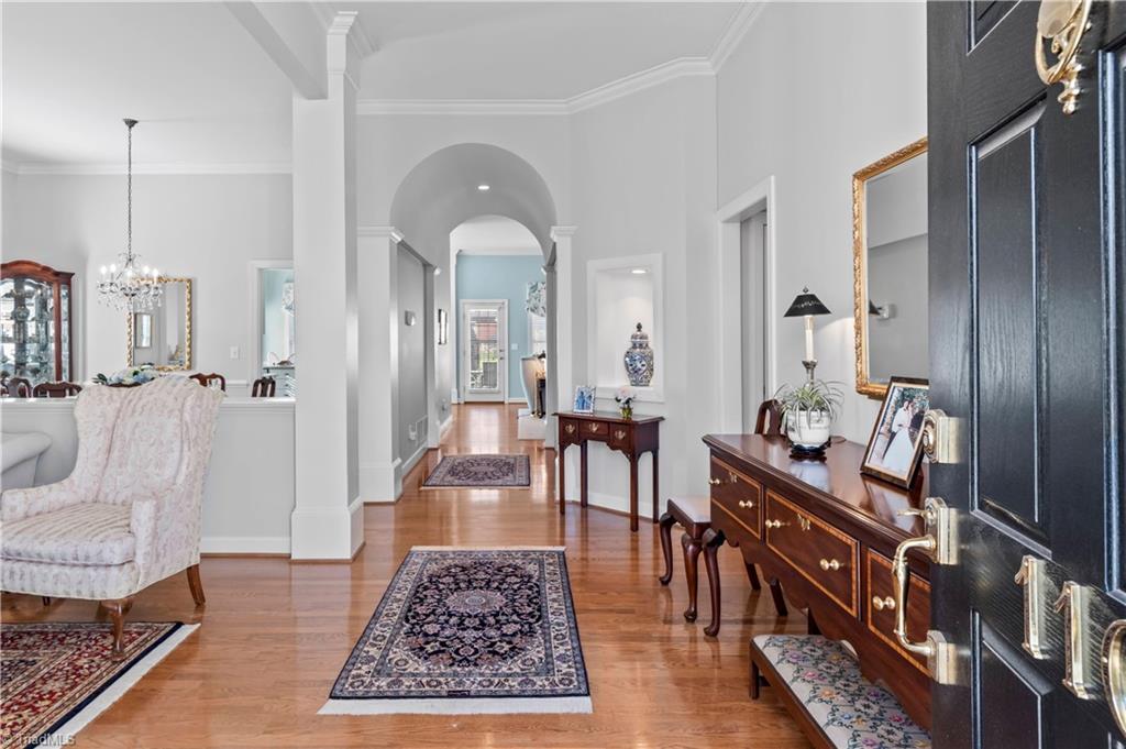 property viewer photo 1