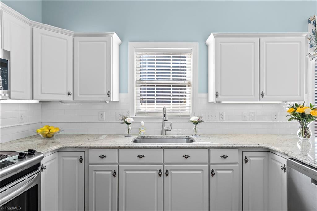 property viewer photo 10