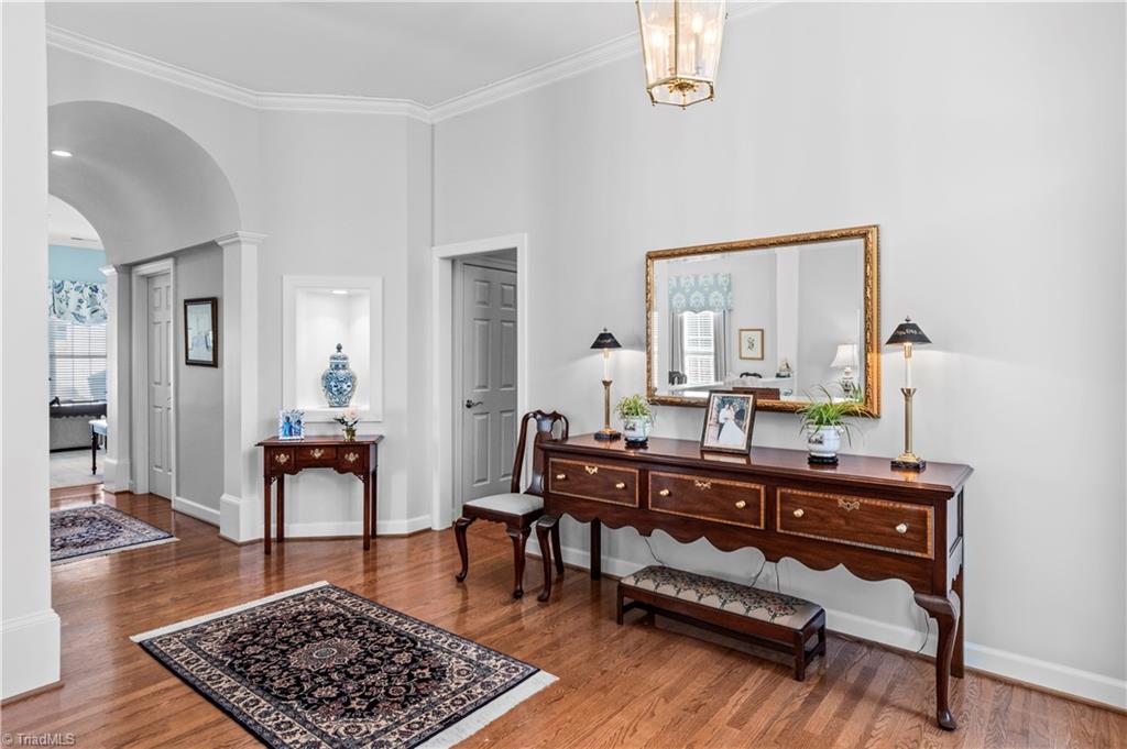 property viewer photo 2