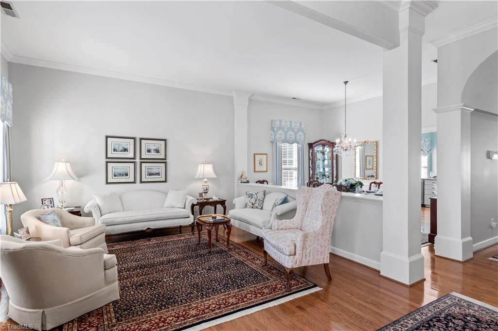 property viewer photo 3