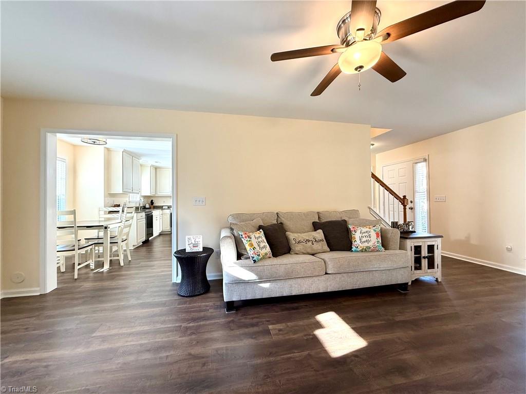 property viewer photo 13