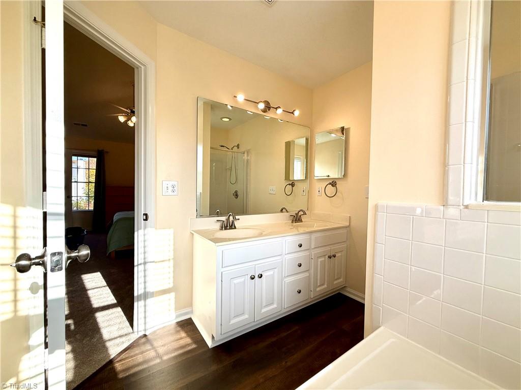 property viewer photo 22
