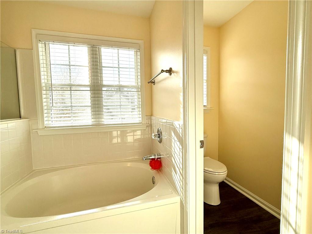property viewer photo 23
