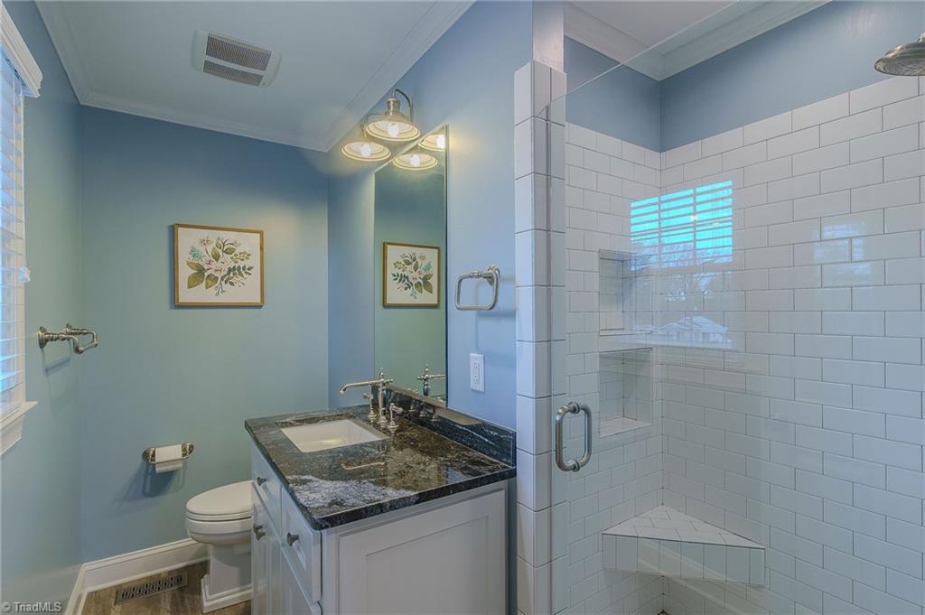 property viewer photo 18