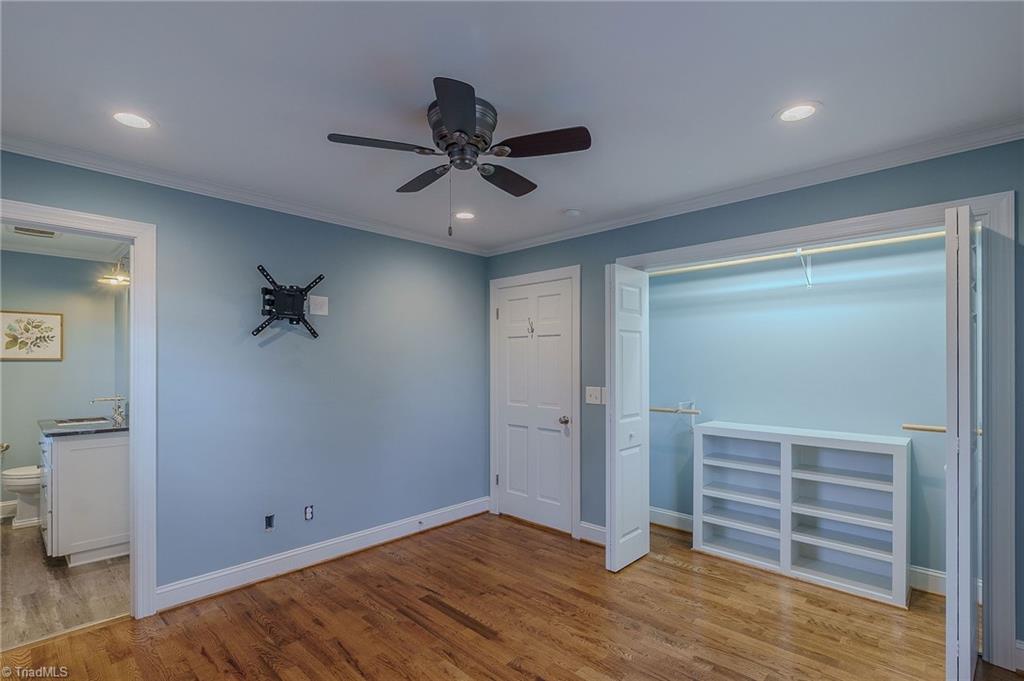 property viewer photo 19
