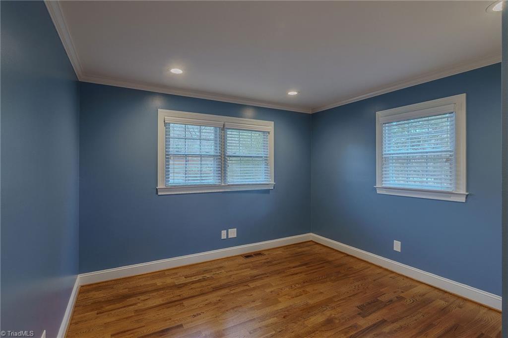 property viewer photo 20