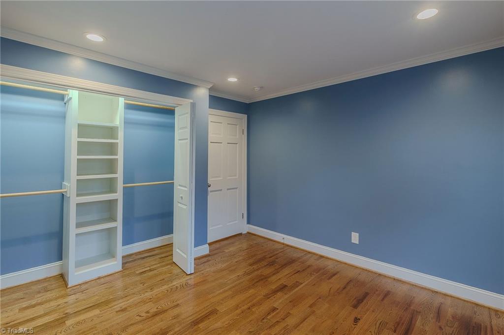 property viewer photo 22