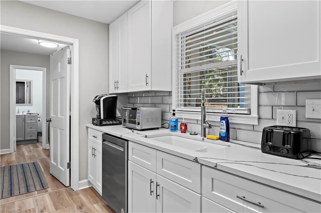 property viewer photo 13