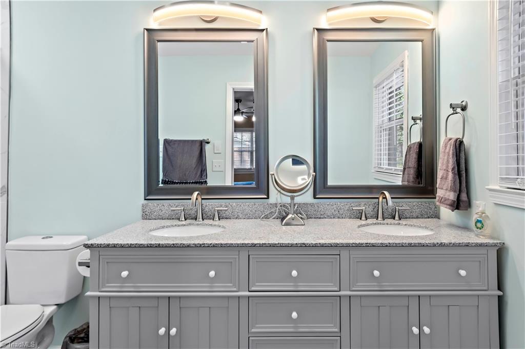 property viewer photo 20