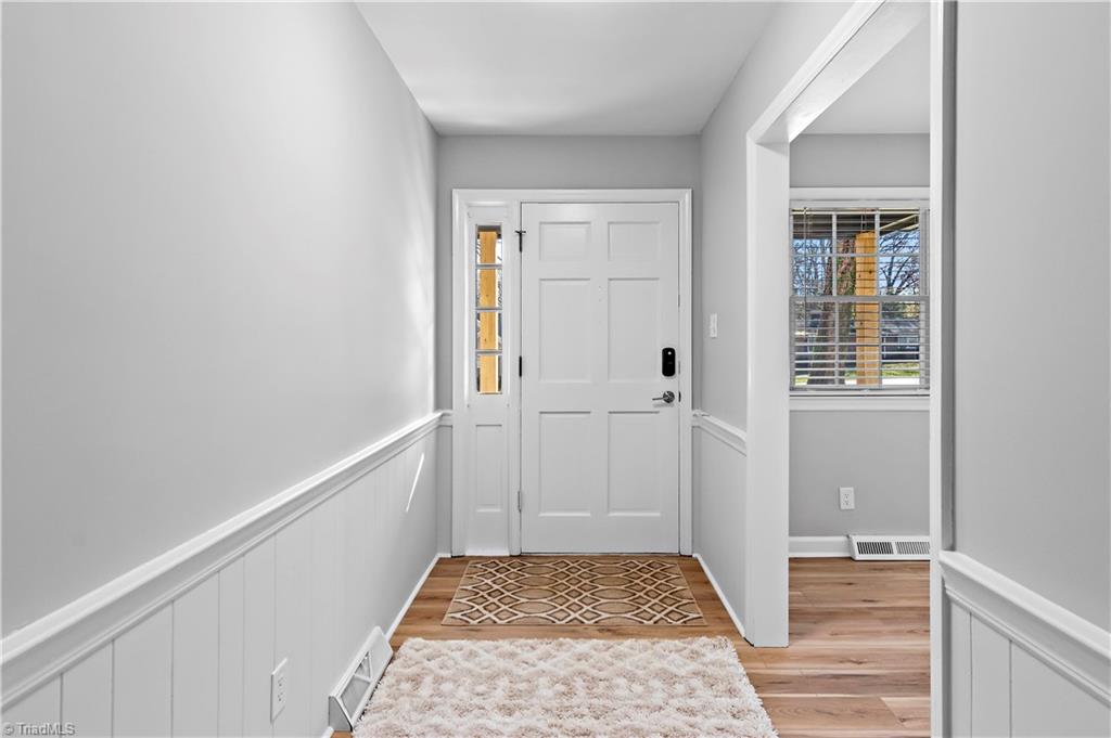 property viewer photo 3