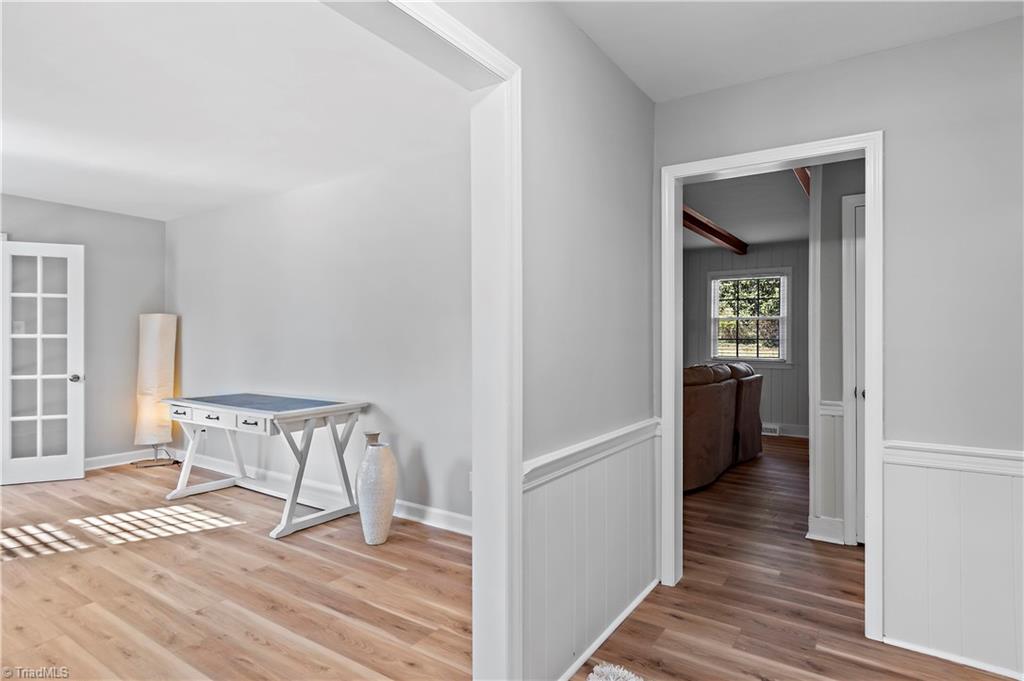 property viewer photo 4