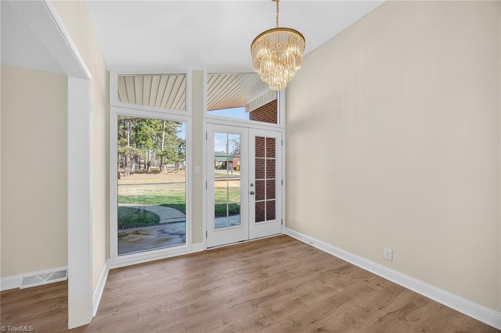 property viewer photo 12