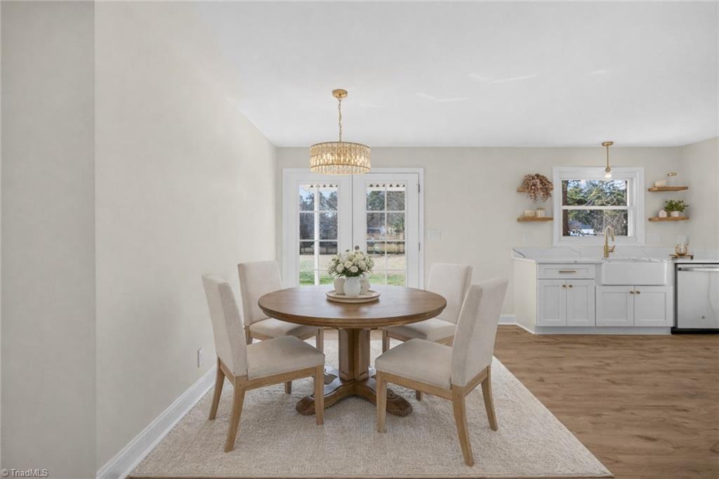property viewer photo 2