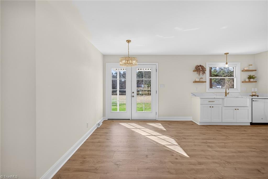 property viewer photo 26