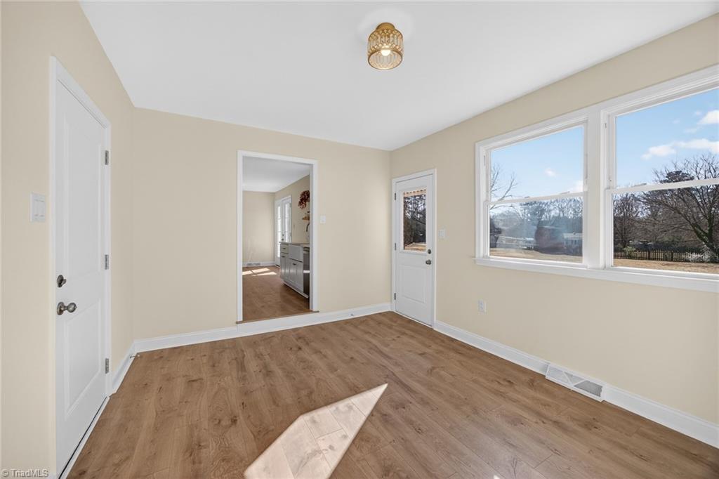property viewer photo 30