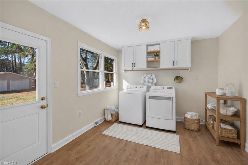 property viewer photo 8