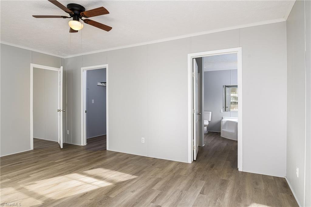 property viewer photo 15