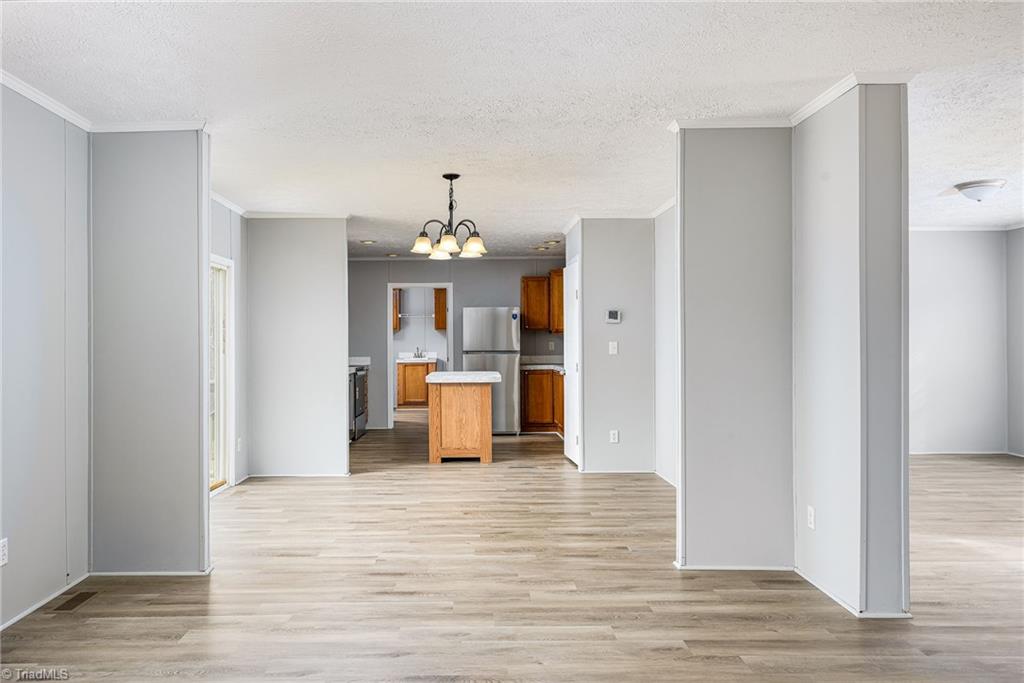 property viewer photo 32