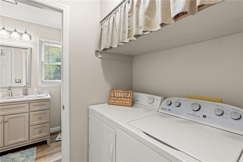 property viewer photo 12