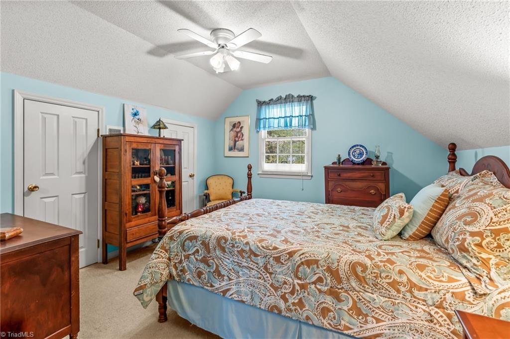 property viewer photo 13