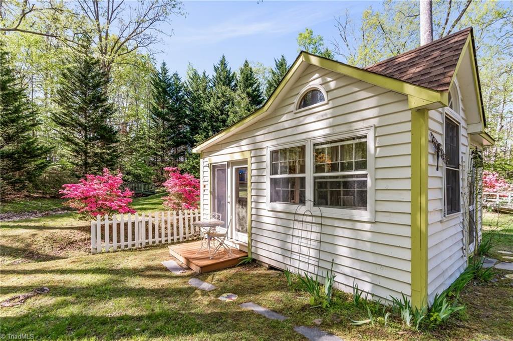 property viewer photo 24
