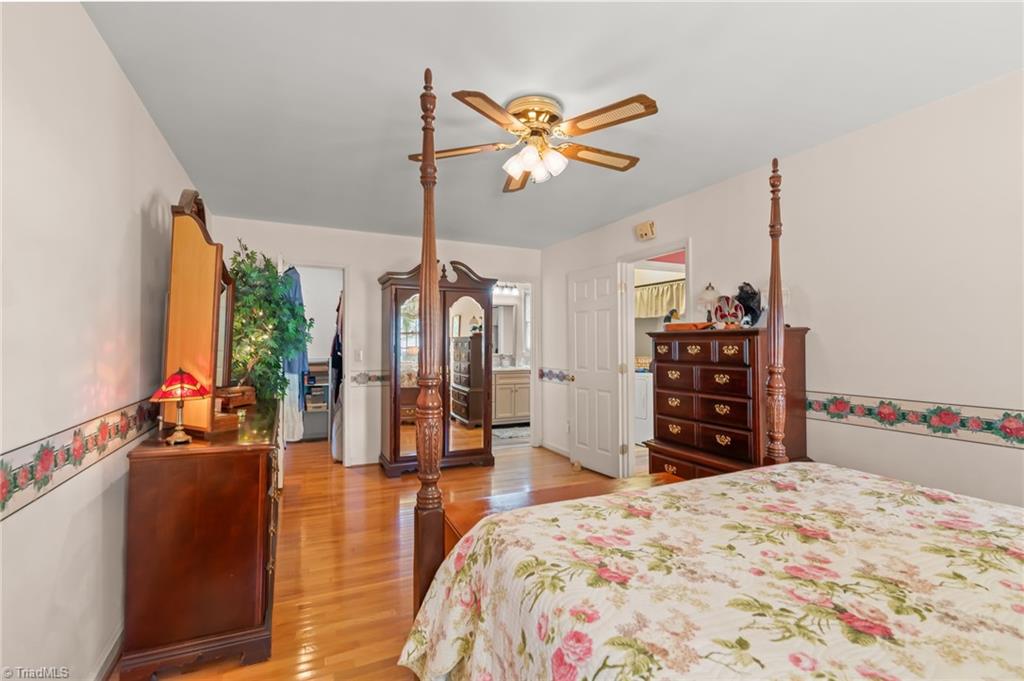 property viewer photo 8