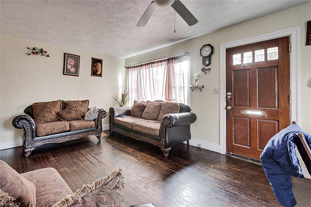 property viewer photo 2
